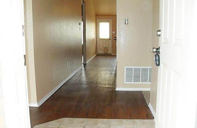 3721 Beatriz Drive Gallery 2
