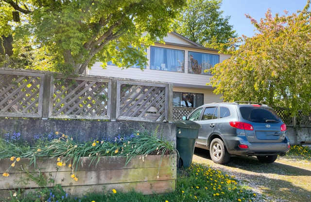 Views Galore! 1405 W 5th photos photos Views Galore! 1405 W 5th photos photos