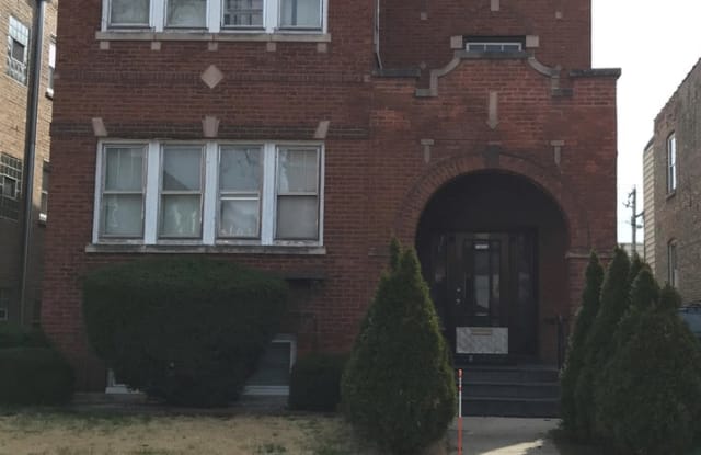 1905 Elmwood Avenue - 1905 Elmwood Avenue, Berwyn, IL 60402