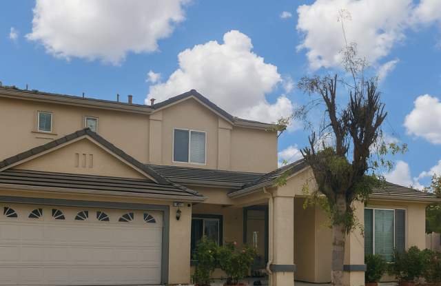 851 North Hartnell Place - 851 North Hartnell Place, Hanford, CA 93230