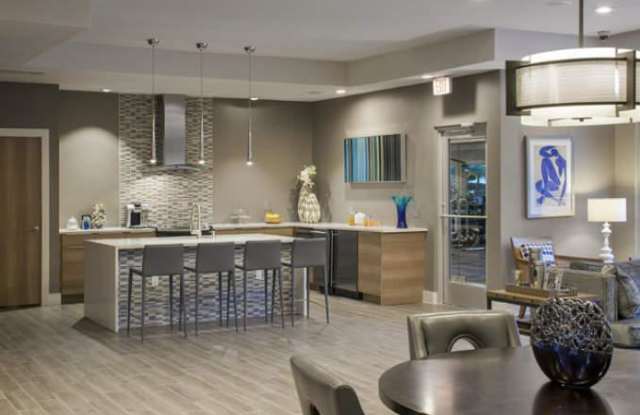 2632 Gracy Farms Ln Gallery 3