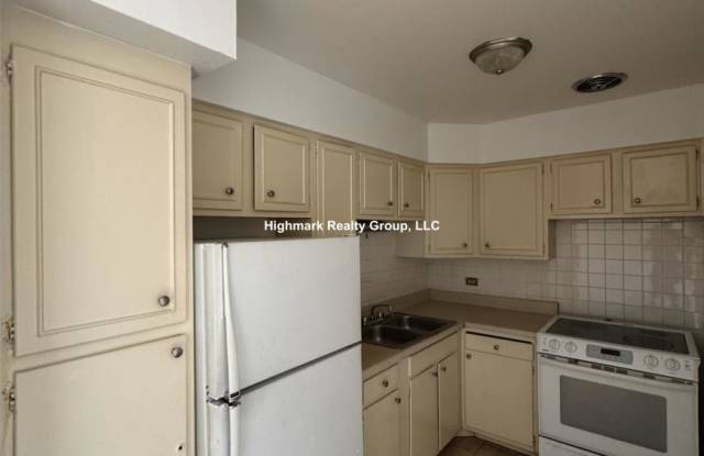5746 North Sheridan Rd. photos photos