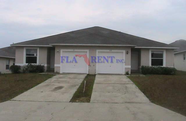 NICE!  3 BED / 2 BATH / 1 CAR GARAGE (DUPLEX) LEESBURG photos photos