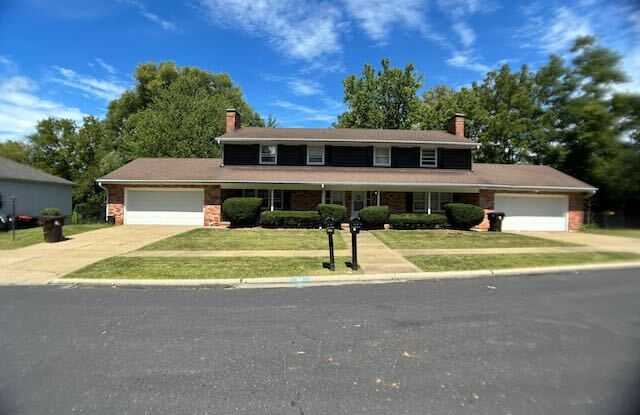 707 West Versailles Drive - 707 West Versailles Drive, Peoria, IL 61614