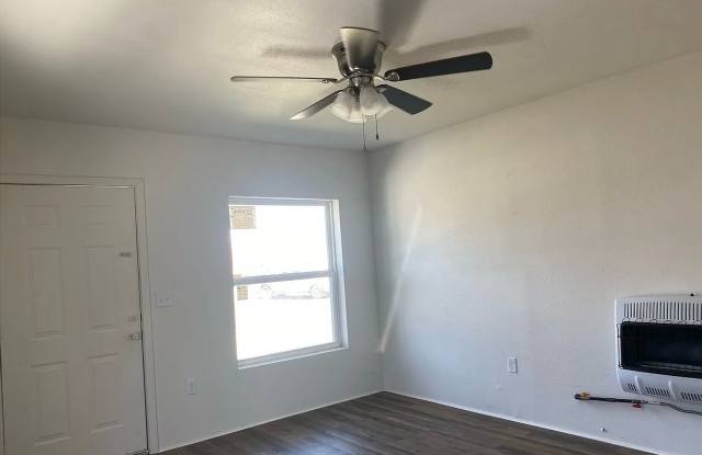 2 Bed/ 1 Bathroom Gallery 4