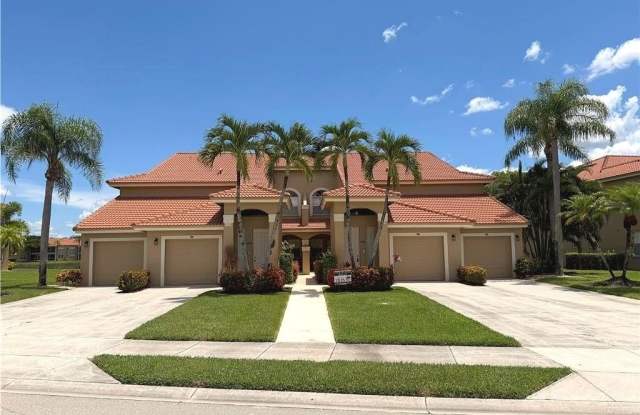 6580 Huntington Lakes Cir Gallery 1