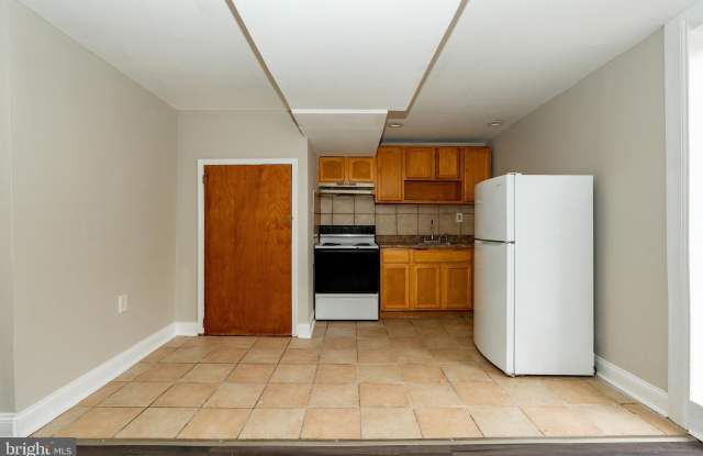 5763 PEMBERTON Street unit: C photos photos