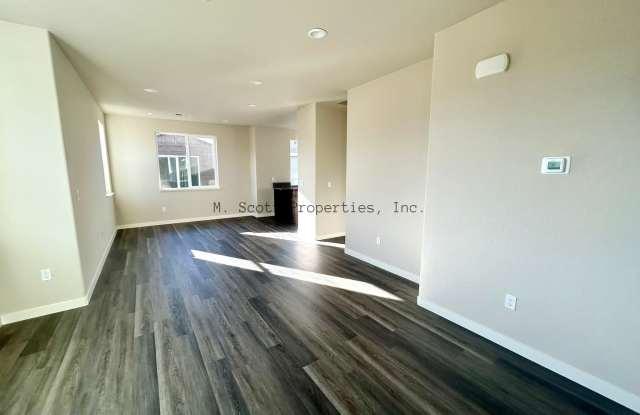 899 Cottages Ct Gallery 4