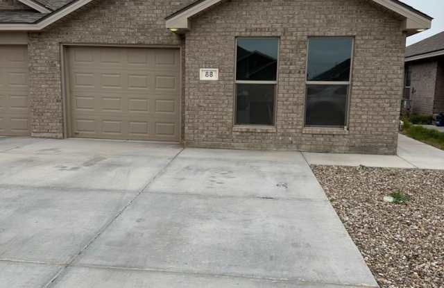 88 Maverick Dr photos photos