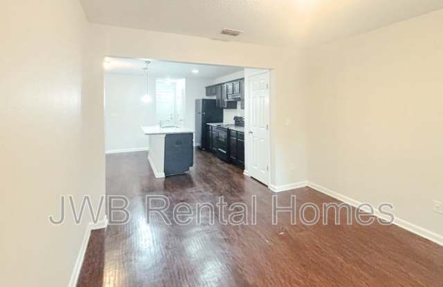 3038 Rayford St Gallery 4