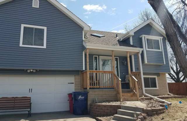 Beautiful Home For Rent on Cul-de-Sac with Huge Fenced Backyard photos photos Beautiful Home For Rent on Cul-de-Sac with Huge Fenced Backyard photos photos