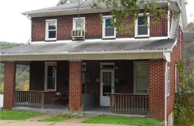 4902 3rd Street - 4902 3rd Street, Versailles, PA 15132