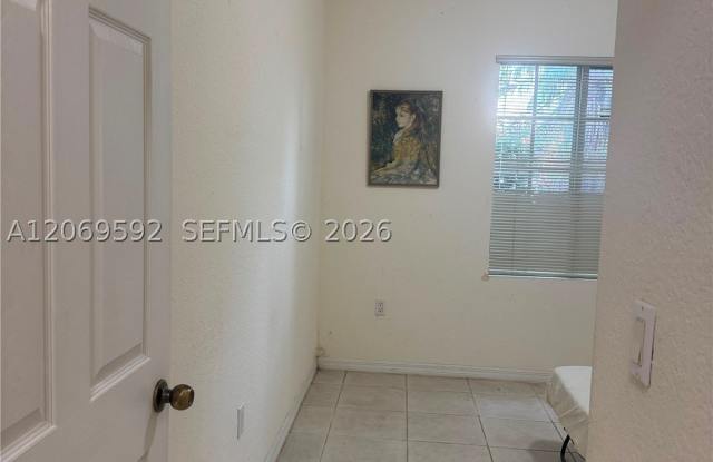 20808 SW 86th Ct Gallery 2