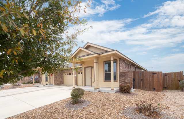 Beautiful 3 bedroom Luxury Duplex, New Braunfels, Texas! photos photos