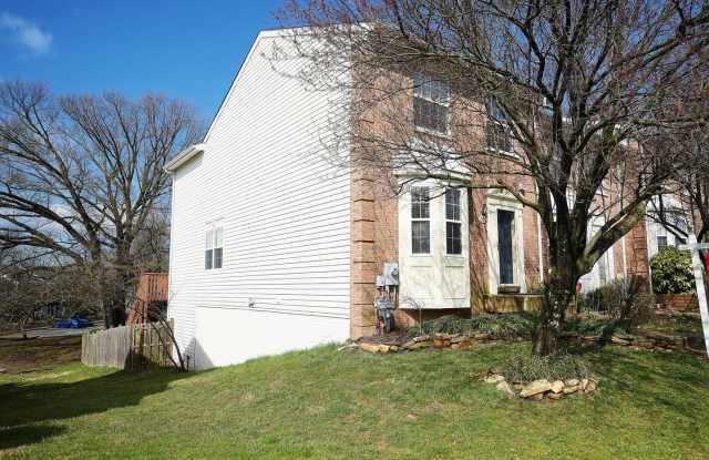 552 DOEFIELD CT Gallery 2
