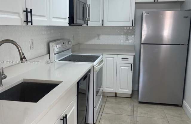 2329 NE 173rd St photos photos