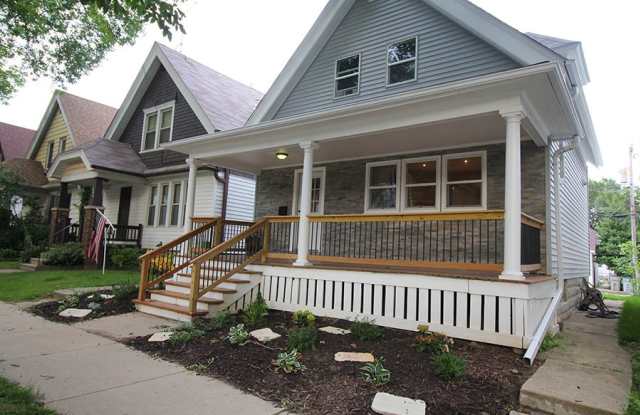 2970 S Clement Ave photos photos