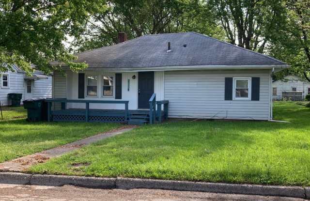 Spacious 3 bedroom 2 bath house photos photos