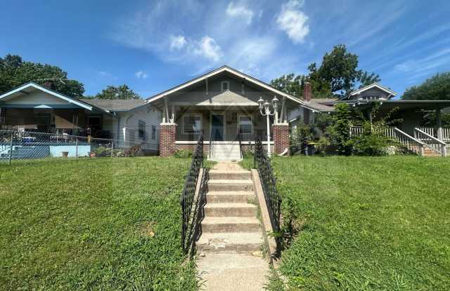 5626 Virginia Ave, Kansas City, MO 64110//3 bedroom/1 bath/ Deposit: $1325 Rent: $1325 photos photos