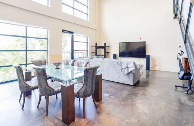 Fully Furnished Mid-Term 2-Level Condo | 1,549 Sq Ft | Private Parking | Shared Living photos photos