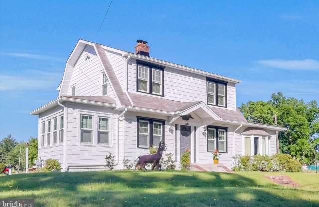222 BERLIN Road N photos photos
