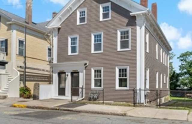 1538 Purchsse St - 1538 Purchase Street, New Bedford, MA 02740