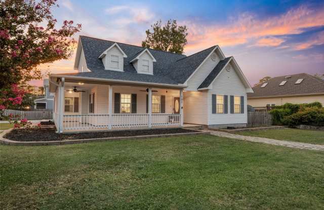 4 bed 3 bath Large beach oasis newly remodeled 6 blocks form downtown Cb photos photos