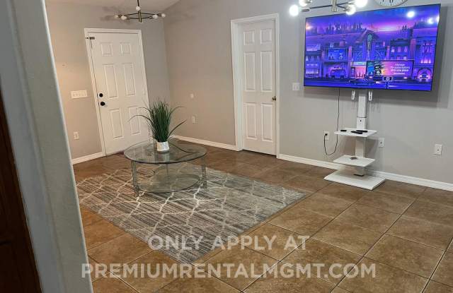 Welcome to Your Ideal Rental Retreat! Gallery 3