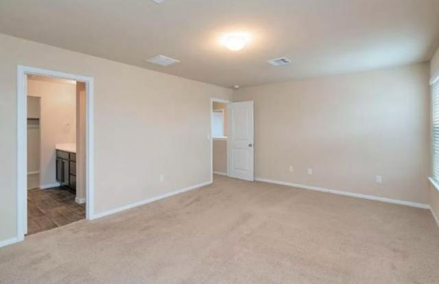 15200 Shell Bark Cove Gallery 3