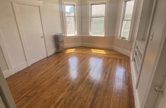 12 Elmhurst St. photos photos