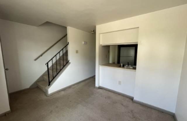 2 bed/ 1 bath Townhome, Port Vue, PA -$895.00 photos photos