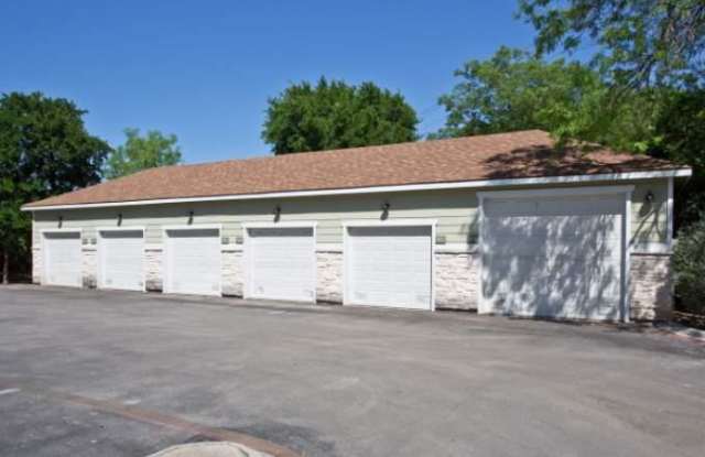 Marquis Bandera photos photos