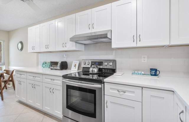 5850 Sugar Palm Court - 5850 Sugar Palm Court, Palm Beach County, FL 33484