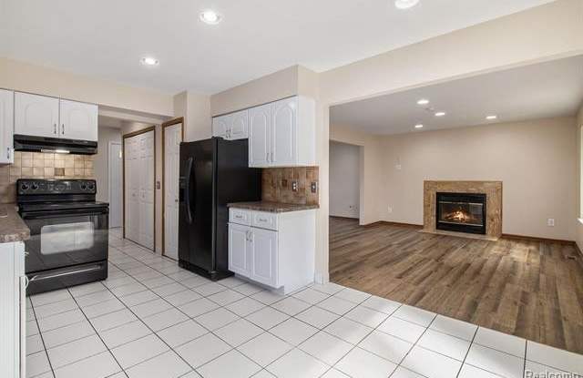 2018 Brinston Drive Gallery 4
