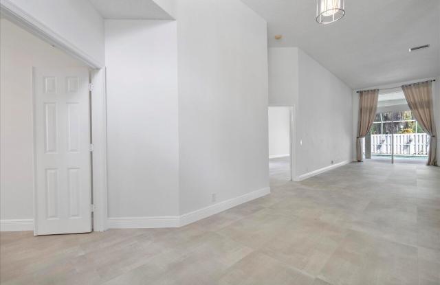 970 Greenwood Road Gallery 4