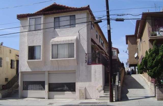 713 N Grand photos photos