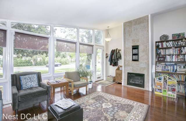 706 Geranium St NW Gallery 4