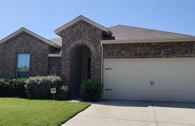 529 Foxcraft Drive - 529 Foxcraft Drive, Fort Worth, TX 76131