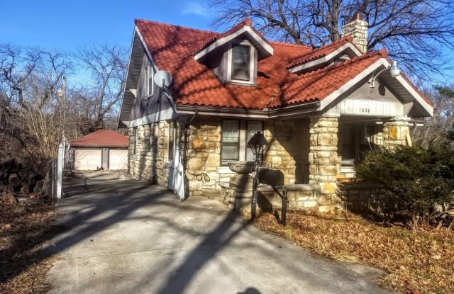 1836 E. 75th Terrace - 1836 East 75th Terrace, Kansas City, MO 64131