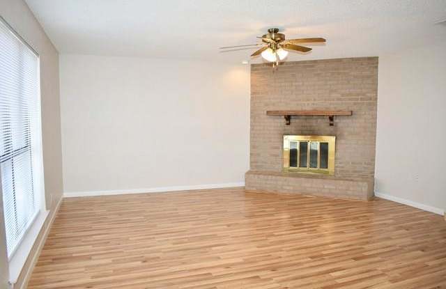 444 Park Center Boulevard Gallery 2