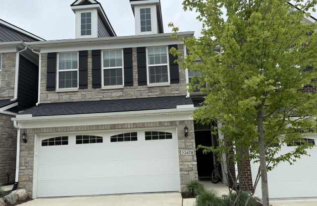 22478 WOODBRIDGE Lane Gallery 2