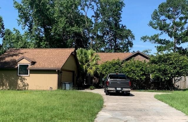 2818 ADMIRALS WALK DR E - 2818 Admirals Walk Drive East, Lakeside, FL 32073