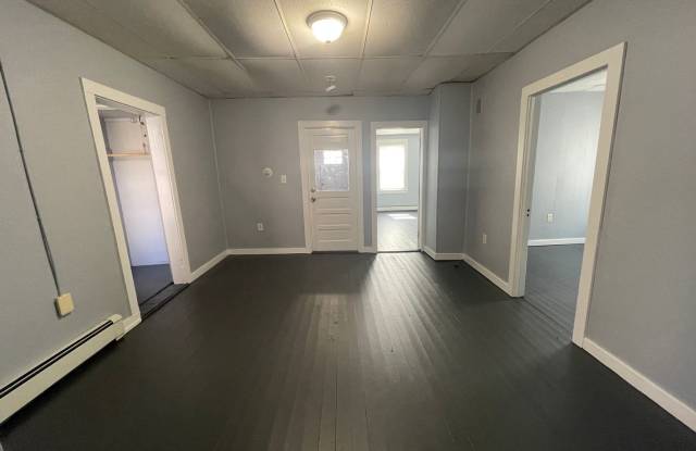 Beautifully Updated 3-Bedroom First Floor Apartment – North Adams, MA – $1,600/month photos photos