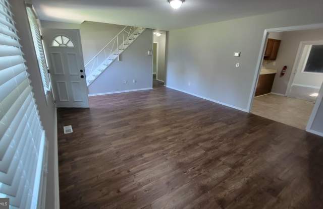 7 MAYMONT Lane Gallery 2