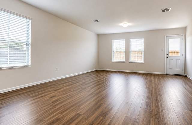 1714 Deer Chase Drive Gallery 3