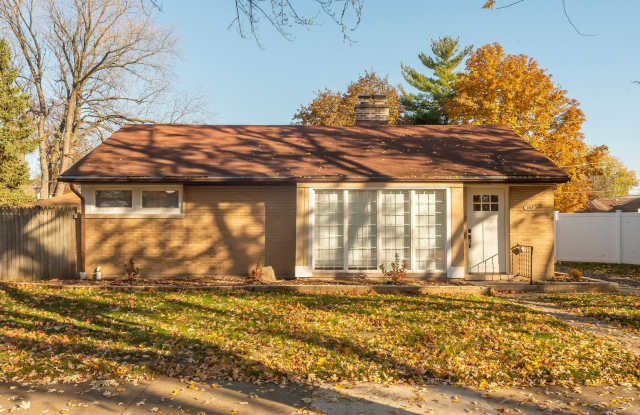 1013 Beach Avenue - 1013 Beach Avenue, La Grange Park, IL 60526