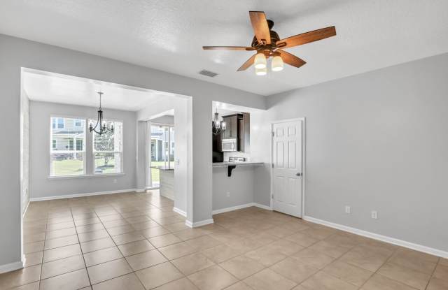 Upgraded 3 bedroom, 2 bathroom townhome in St Johns County! Gallery 3