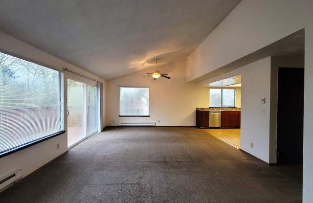2003 Ford Avenue Gallery 3