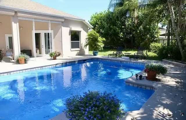 373 Peregrine Drive Gallery 2