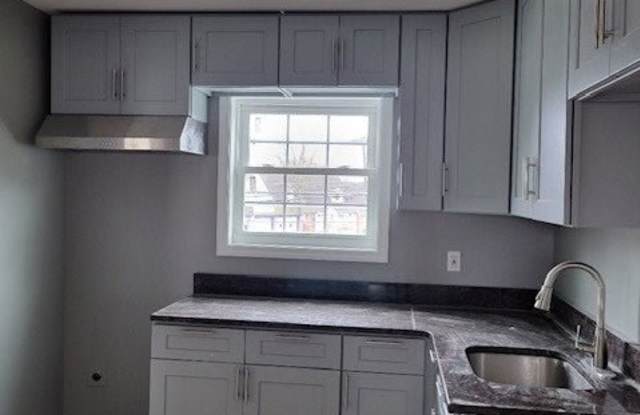 109-111 Linden Avenue - 109 Linden Avenue, Hempstead, NY 11550